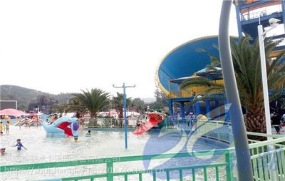 玻璃鋼水上樂園設備制造廠家、人工造浪設施、新潮游樂兒童水屋